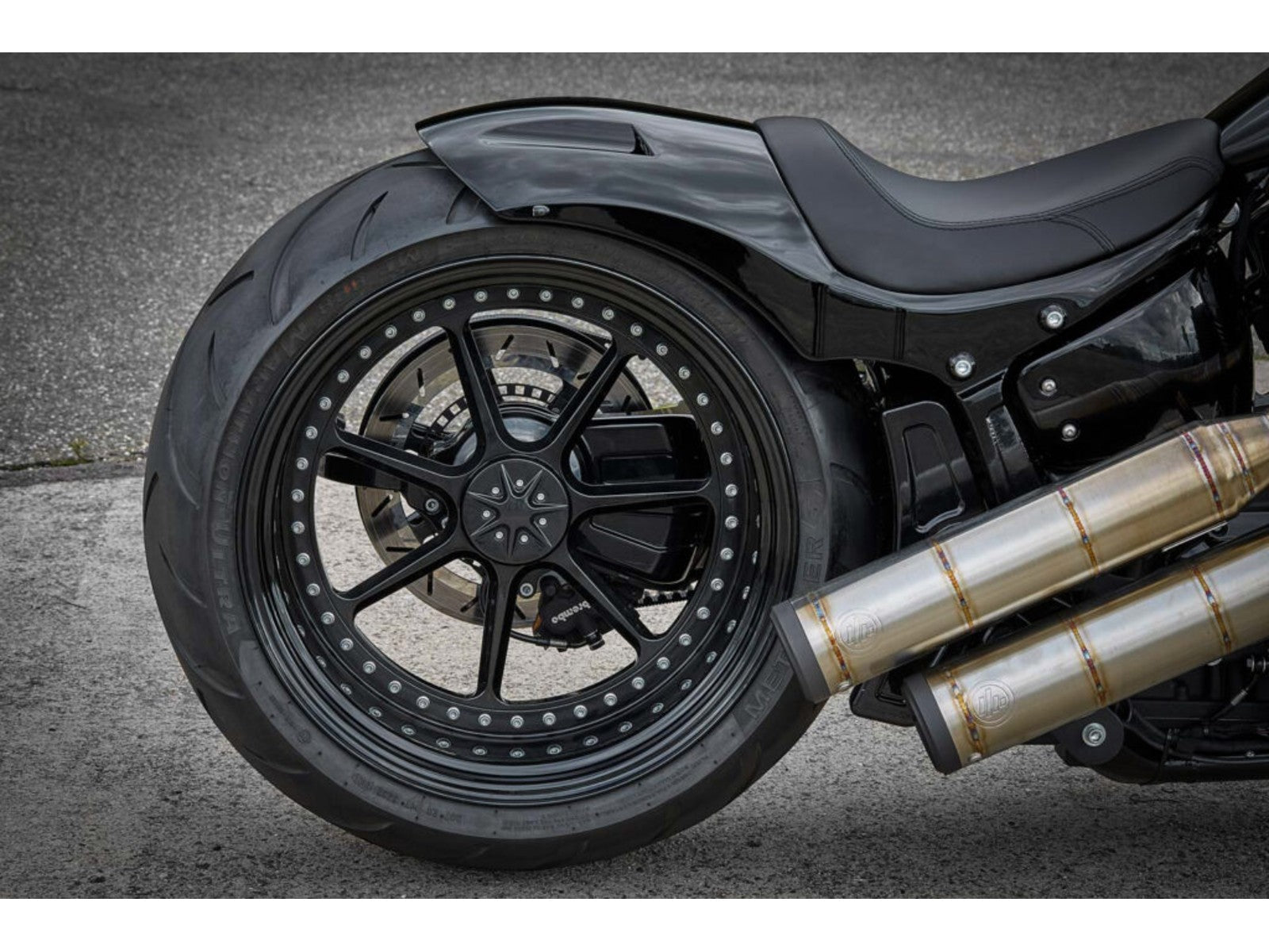 Rick's Single - Sided Swingarm - Softail 18 - up - Henne Company