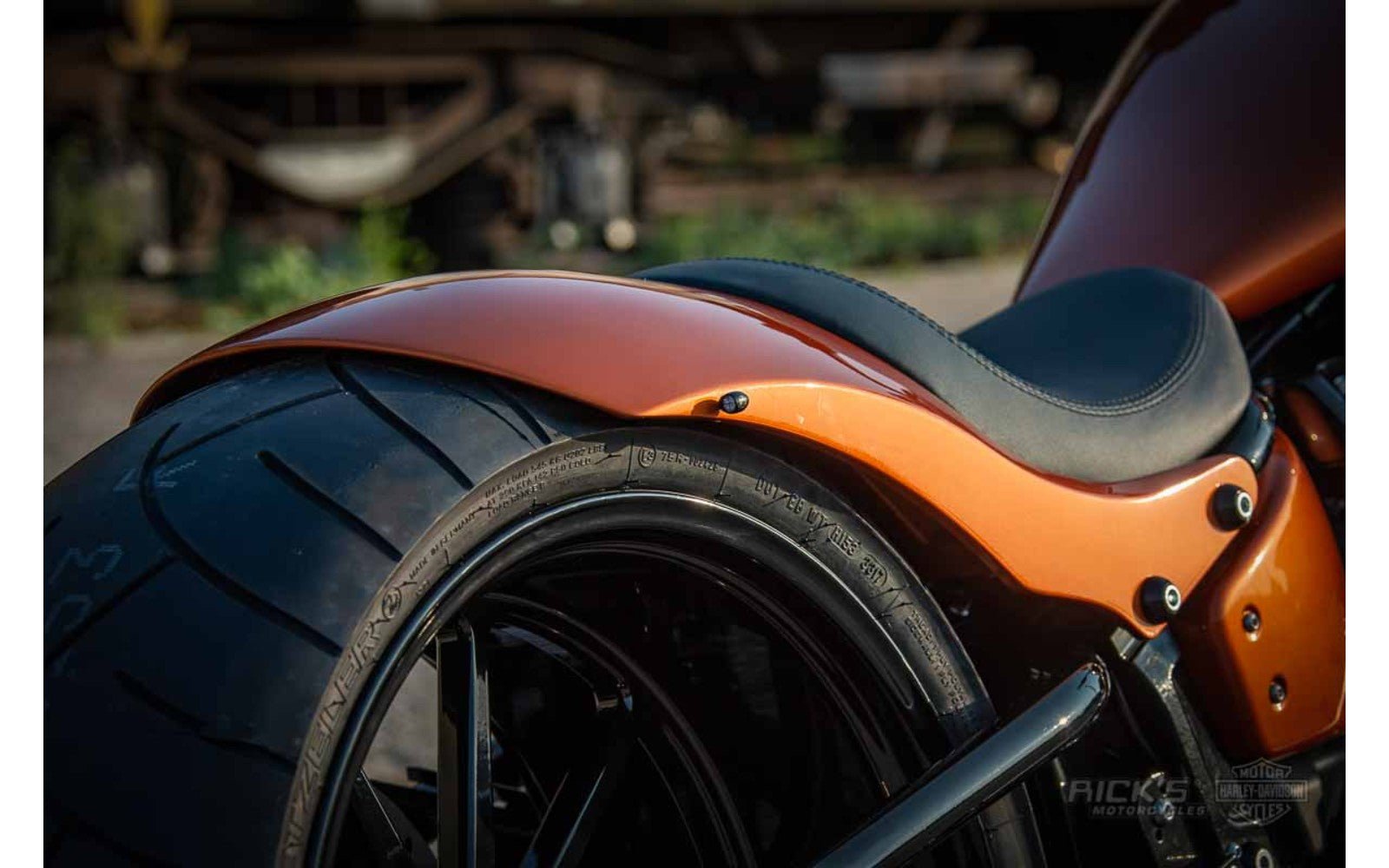 Rick's Steel Rear Fender 300 Tire - Softail Narrow 18 - up - Henne Company