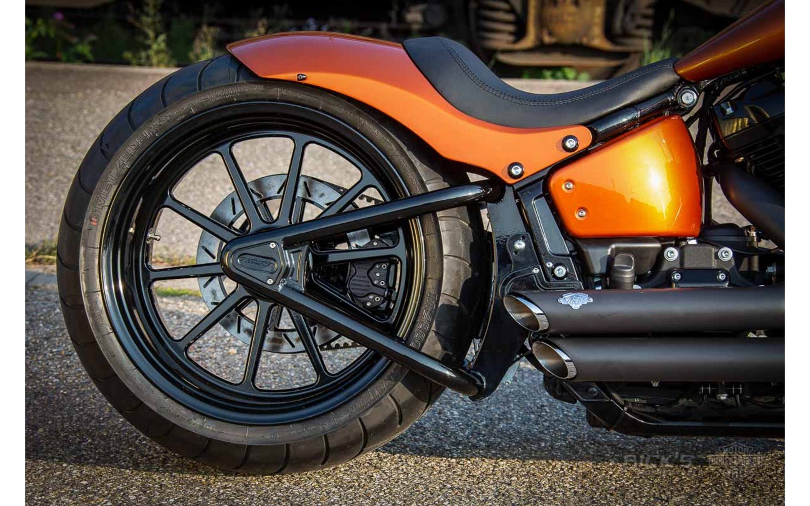 Rick's Steel Rear Fender 300 Tire - Softail Narrow 18 - up - Henne Company