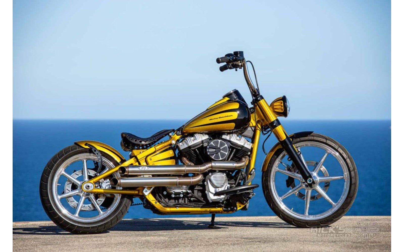 Rick's Steel Rear Fender "Bobber" 200 Tire - Softail Narrow 18 - up - Henne Company