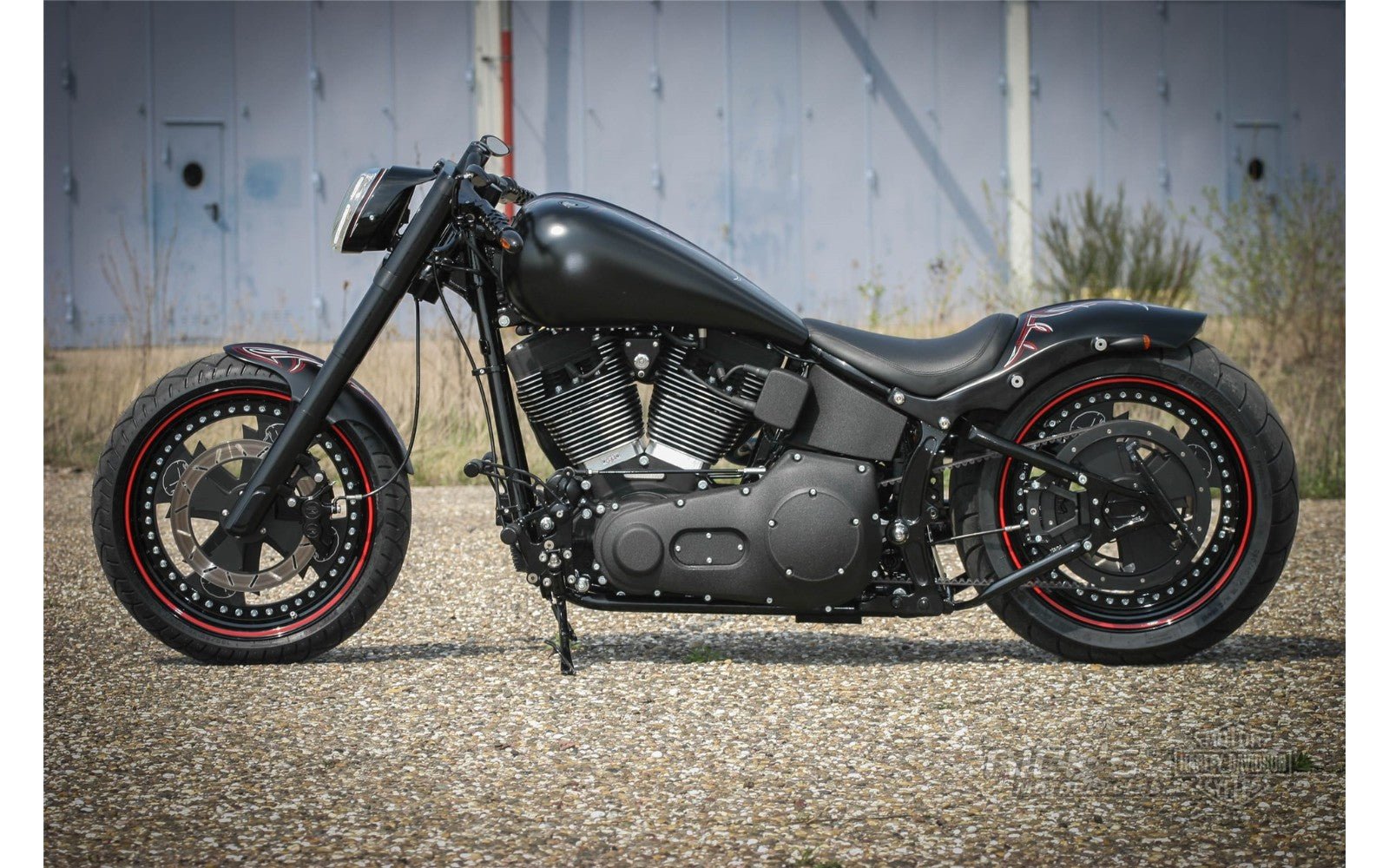 Rick's Tank Modification Kit "EFI Clean" - Softail 2000 - 2017 - Henne Company